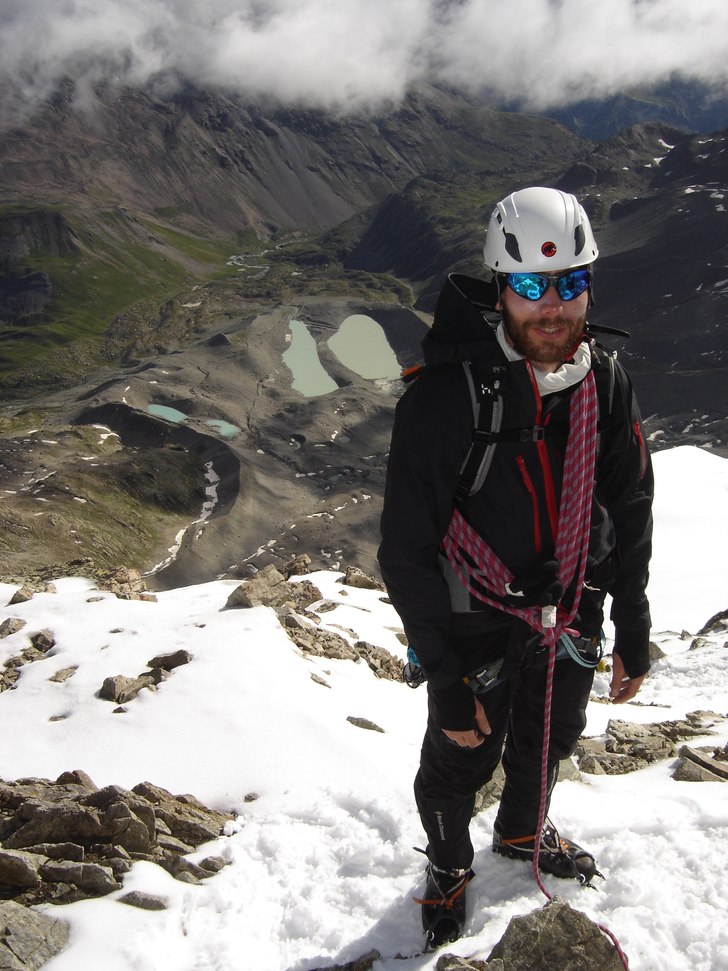 Kolla hur glaciären har smällt bakom Andreas.... Foto: Kalle - blötknä - Hedvall. Åkare: Andreas - Läskpappret - Vitén.