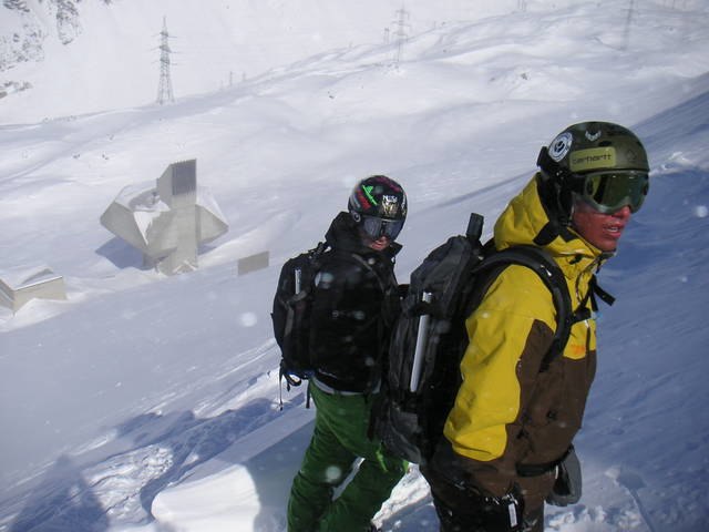 Jag och stoffe skojjar runt i stuben. Foto: Jens Kjellerup. Åkare: Joakim Bergström och Christoffer Carlsson.