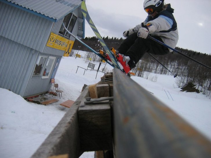 jag å tobban körde en wallride när backen hade . Foto: tobias härstedt. Åkare: joakim holmgren.