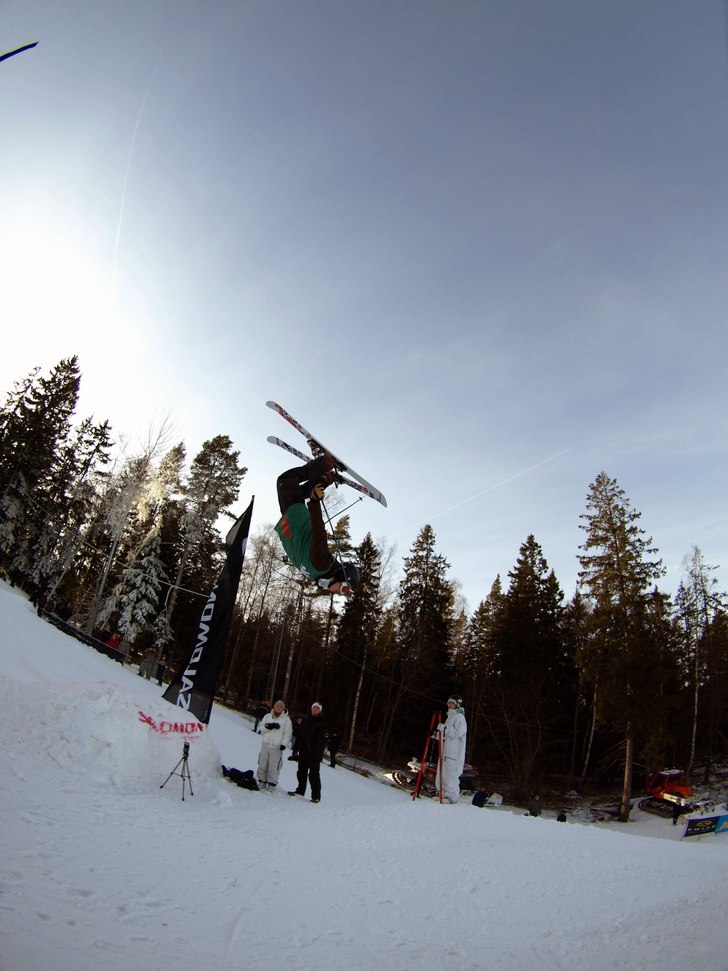 en backflip på jib academy:). Foto: Alexander Runhellen. Åkare: Anton Villberg.