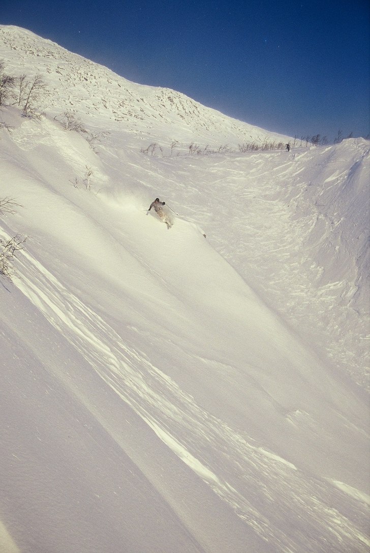 0,5-1 m nysnö, -20 C ingen grund.. Foto: Christer Hillörn. Åkare: Daniel Olsson.