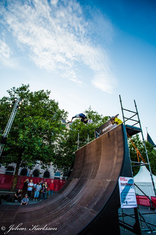 En av bilderna ifrån superrampen under malmöfest. Foto: Johan Karlsson. Åkare: NA.