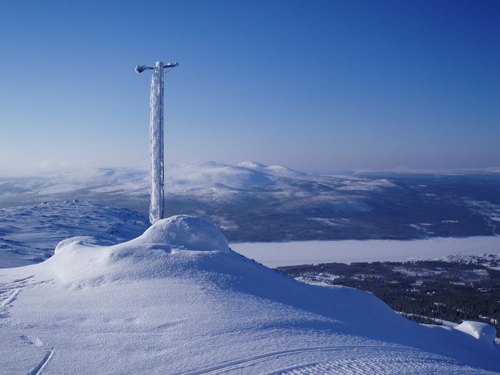 Utsickten från loFsdalen, högs uppe på toppen. . Foto: Karl-henrik Johansson Munk.