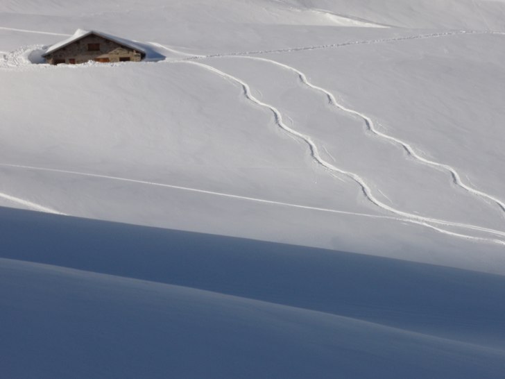 liten stuga vi åkte förbi längst bort i Tignes. Foto: Fredrik Eliasson.