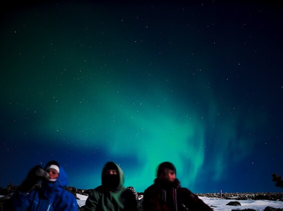 Tillsammans vid norrskenet.