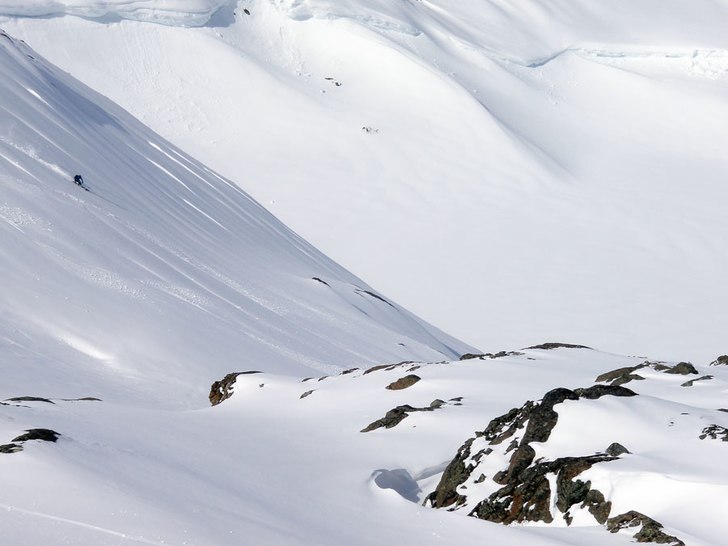 Snabbkörarföre. (Spåren som syns är sen vår f. Foto: Jakob Wallin. Åkare: Björn Bonthron.