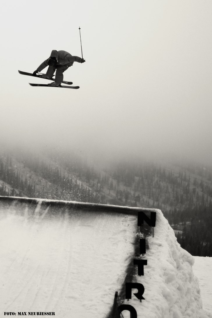 3a på uppvärmningen!. Foto: MAX Neuriesser. Åkare: Måns Nyberg.