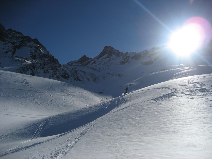 Första branten på baksidan av Hohe Scharte i Sch. Foto: Jonas Körner. Åkare: Magnus Fagerlund.