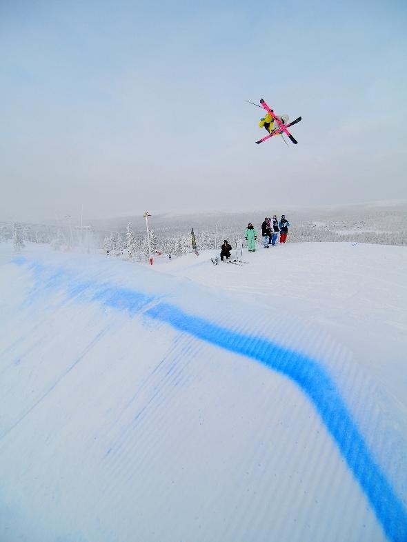fakie bio 9. Åkare: Axel Östlund.