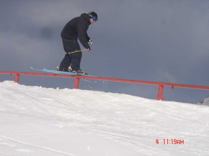 jag , straight rail hinterthux. Foto: Linus Norberg. Åkare: Pelle Hjertman.