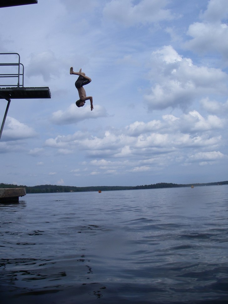 min första b-flip från 3 m va typ 9 år. Foto: mamma. Åkare: jag.
