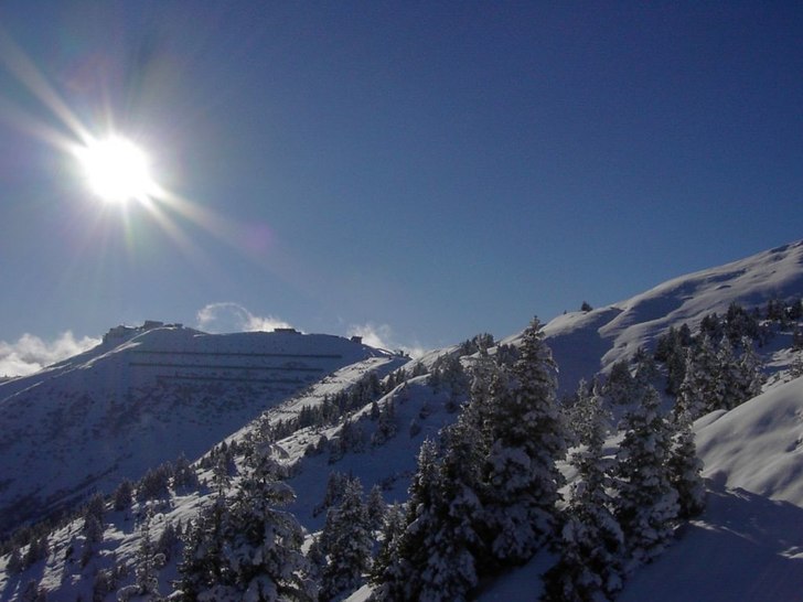 En underbaaart skön bild med sol och snö..... Foto: jag jag. Åkare: me me.