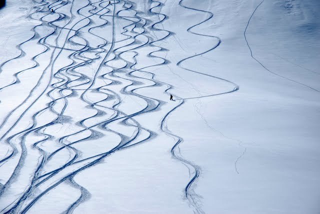 Heliskiing Uzbekistan. Foto: Tomasz Kaminski.