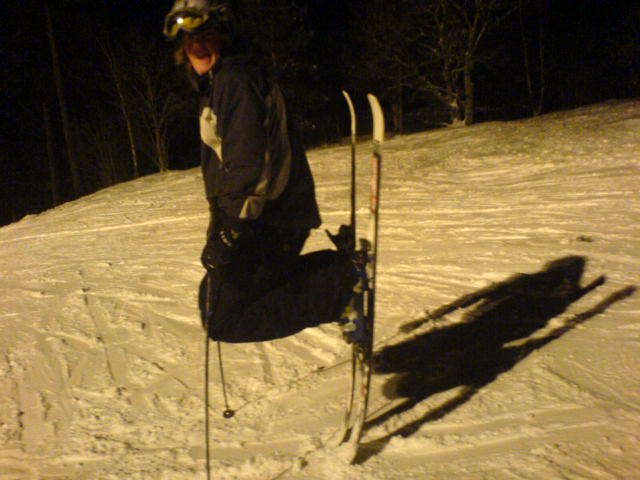 Glad över att skidorna höll... Foto: Tobias Andersson. Åkare: Robin Andersson.