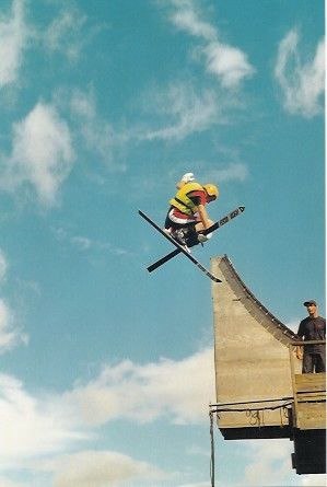 Vi var ute på Bosön och hade en tränarutbildnin. Foto: Tom Alvå - Freeskiers. Åkare: Fredrik Heribertson.