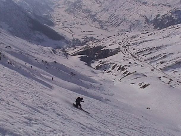 After hiking a few hours up at Oberalp we got some. Foto: Magnus Lageson. Åkare: Fredrik Johansson.