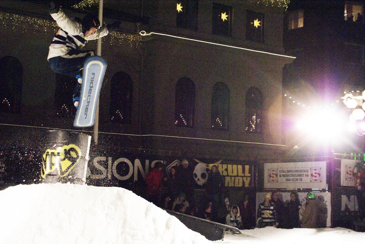 en bild då ja va med på Moyo´s railstyle . Foto: Frida Ruona. Åkare: Fredrik Lindskog.