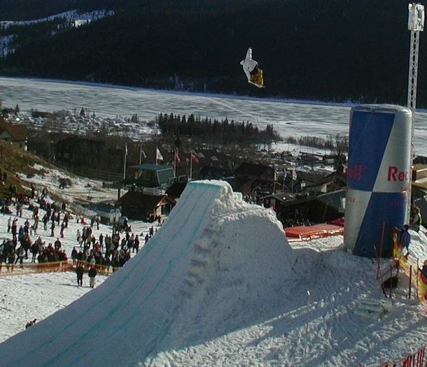 Foto: Emil Håkansson. Åkare: Simon Dumont.