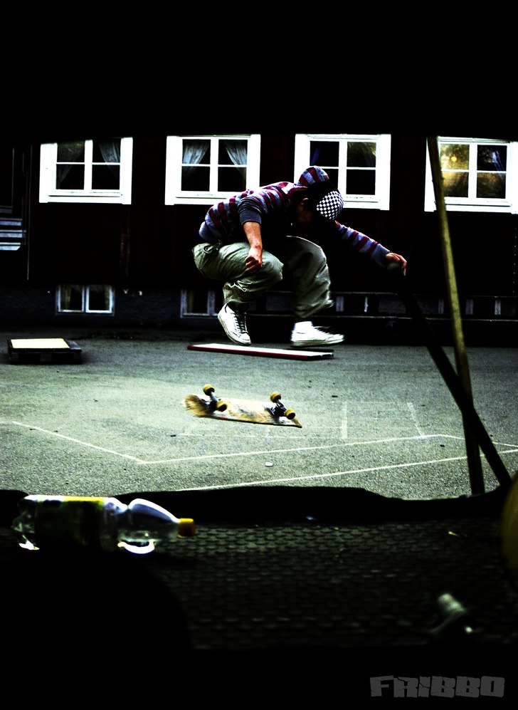 fotar från bilens framsäte. Foto: Markus Almroth. Åkare: joakim Lidström.