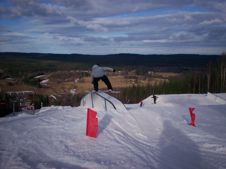 en liten noseslide. Foto: pimpy. Åkare: robin.