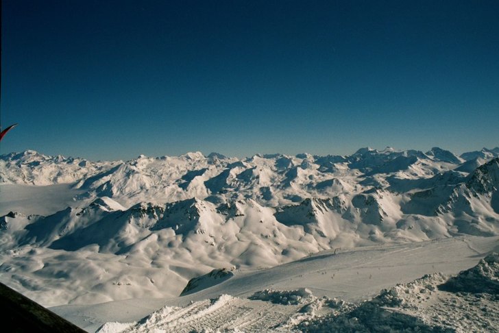 Fra toppen av Grand Motte, rett ved heisen. Konge . Foto: Håvard Persen.