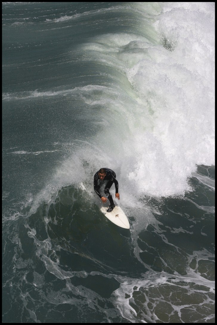 Burken visar prov på lite morgonstyrka! . Foto: Erik Pernestam (www.pernestam.se). Åkare: Burken.