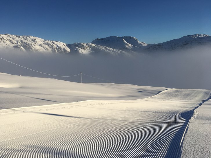 20 cm nysnø, og vi åpner det ene av Tvillingtrek.