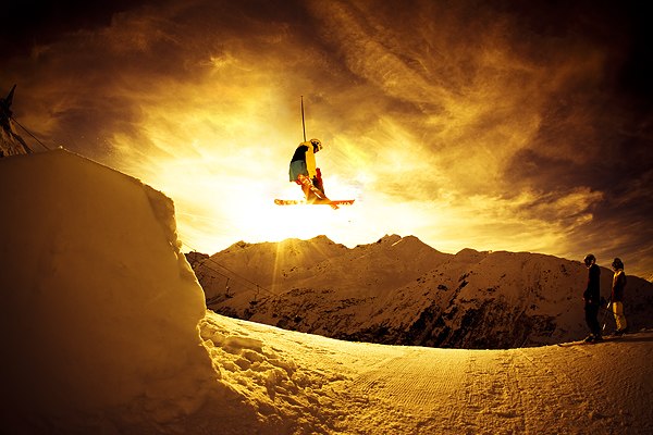 Rendl Beach solnedgångs-session.. Foto: Marcus Rönne. Åkare: Fredrik Wännman.