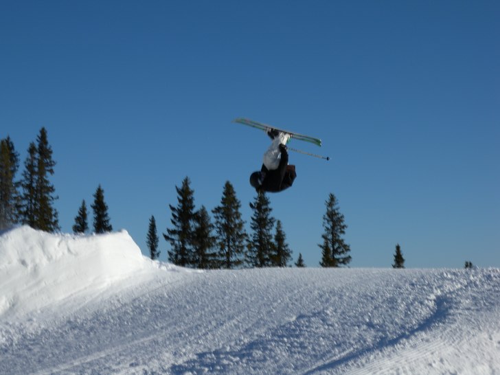 Frontflip:). Foto: Peter Fredman. Åkare: Hampus FRedman.