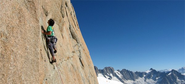 Man väljer som sagt sina tillfällen för ett bes. Foto: Christian Türk. Åkare: Höstväder i Chamonix.