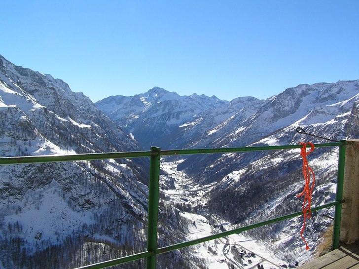 Bra skidrestaurang med luftigt sydläge. Foto: Stefan Holmgren.