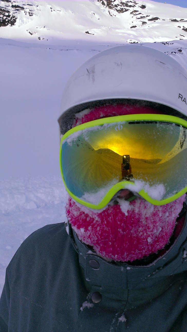 Snösnorkling. Foto: Jonathan von Kraemer. Åkare: Jonathan von Kraemer.