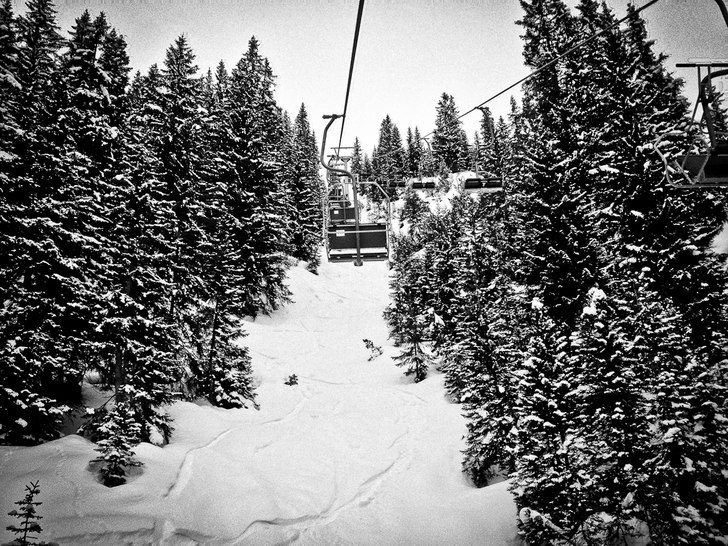 Going for the sekund run. *Booom Powder!*

Passa. Foto: Peter Igelhammar. Åkare: Christan Olsen.