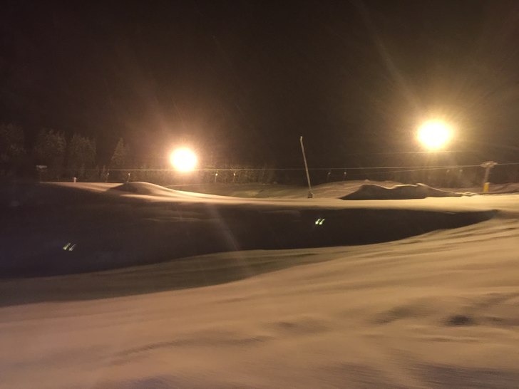 Klart til tirsdag
Mye ny snø. Alle bakker åpne. .