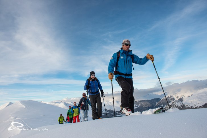 Deltagare på skidtur i Davos.