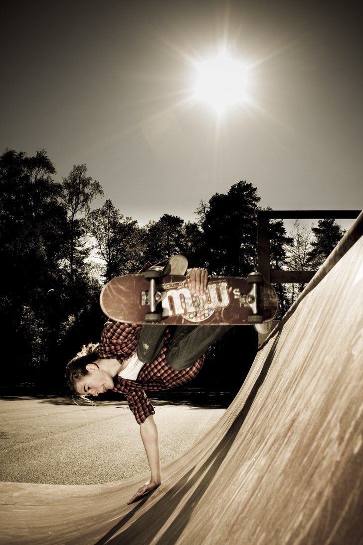 Handplant. Foto: Marcus Olsson. Åkare: Mauritz.