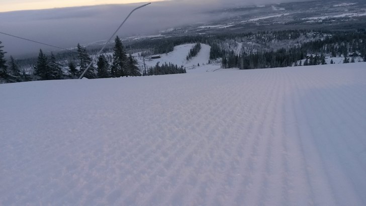Nypreppet til åpning
Tåka ligger nede på Rena, .