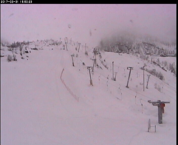 Åpent lørdag 09.30-16.00
Nå er det 5 grader og .