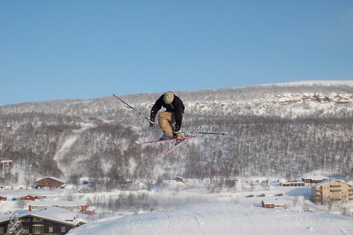 Sista kickern i parken...kortet taget lite för ti. Foto: Eric Svenhage. Åkare: Sebastian Bull.