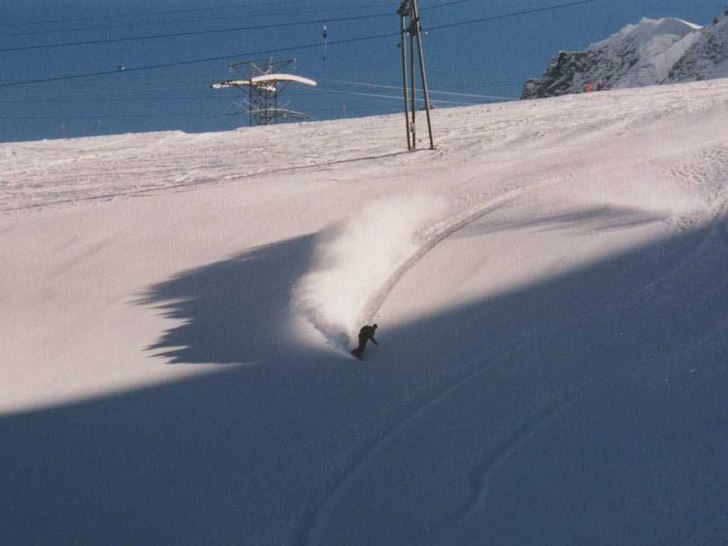 -5C, en meter nysnö, vindstilla, inget folk i ell. Foto: Peywand Sarban. Åkare: Björn-Olav Candell aka Olle Karlsson.