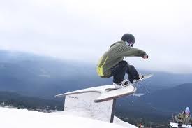 Golparken.
Åpningstider:
Mandag - Fredag. kl 17:.