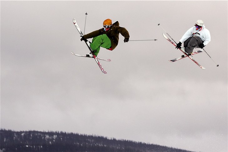Parhoppning.. mute tusen tror jag. Foto: www.mediafix.se(min pappa). Åkare: PK hunder och Andreas Håtveit.