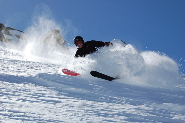 En kall aprildag. Motljus. "Shreddage" p. Foto: Filip Gerremo. Åkare: Magnus Gustavsson.