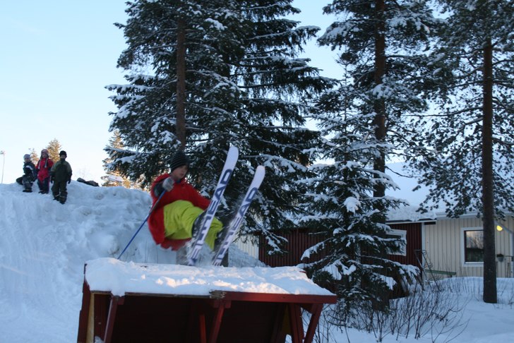 chillar. Foto: Niclas Johansson. Åkare: Olle Karlsson.