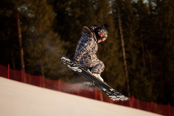 Mid air. Foto: Jörgen Nilsson. Åkare: Eric Norrlander.
