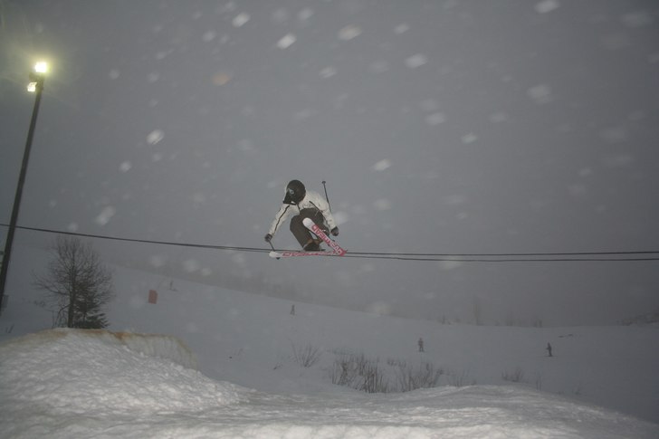 180.... Foto: Sven Bogg. Åkare: Niklas Bogg.