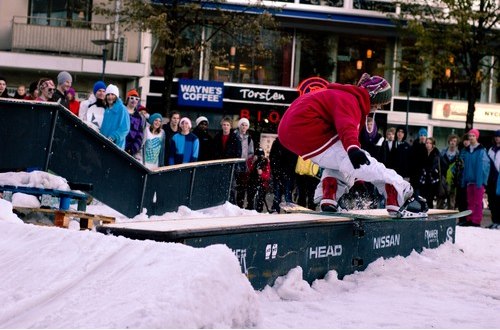 MAKE IT HAPPEN. Åkare: Nikla$ Lundgren.