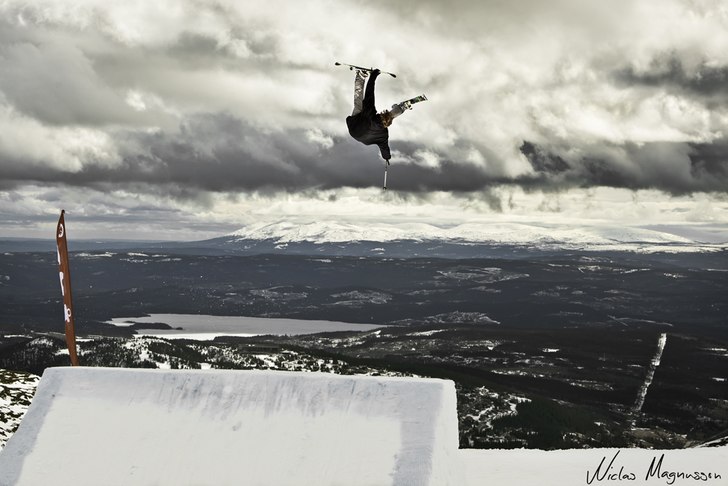 Oscar Wester i en Switch 540 som kunde gått rikti. Foto: Niclas Magnusson. Åkare: Oscar Wester.