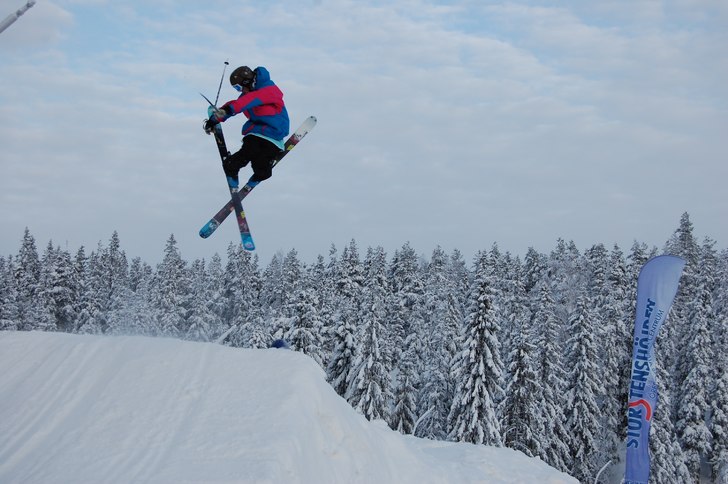 360 almost tail. Foto: Perss aka töbe. Åkare: Linus af erik grizzly janerik andersson.