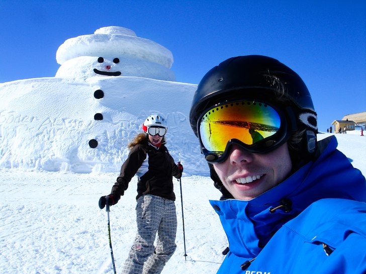älska vårskidåkning. Foto: Jakob Palmgren. Åkare: Erika & Jakob.